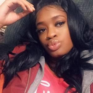 Meet your Posher, Brea